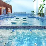 Отель Balneario De 3*